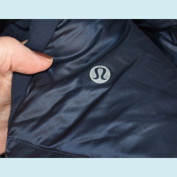 Lululemon Athletica Vest Women's 4 Blue Down For A Run Full Zip Goose Feathers - Picture 15 of 15